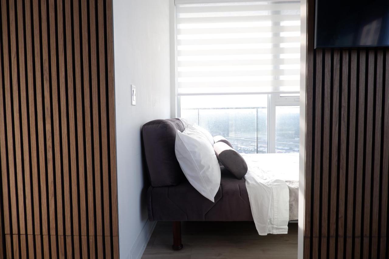 Modern Luxury Waterfront Condo Mississauga Kültér fotó